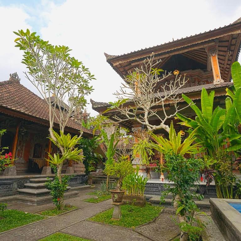 Aura Bisma Guesthouse อูบุด ภายนอก รูปภาพ